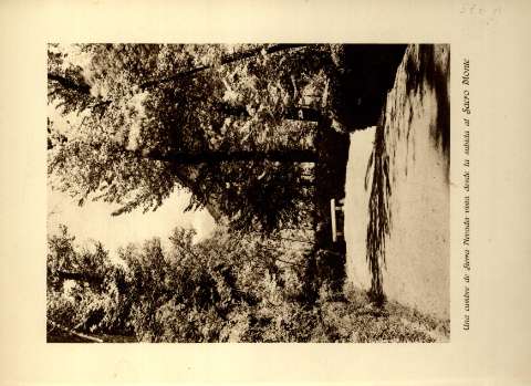 Una cumbre de Sierra Nevada vista desde la subida al Sacro Monte
