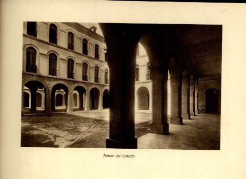 Patios del Colegio